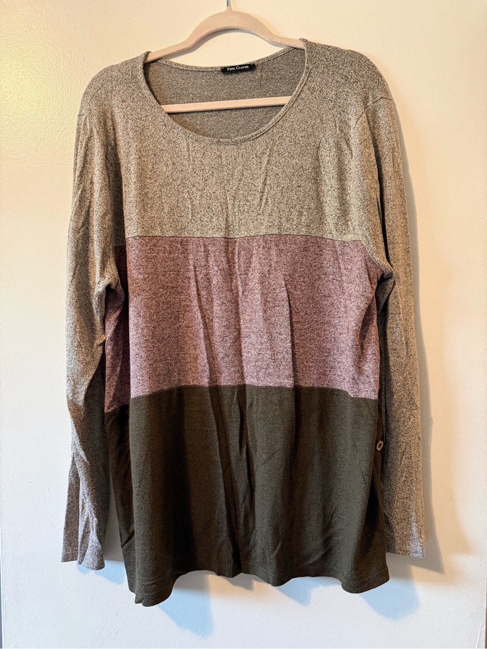 Pink Clover Three-Color Long Sleeve Top in Gray, Mauve & Olive